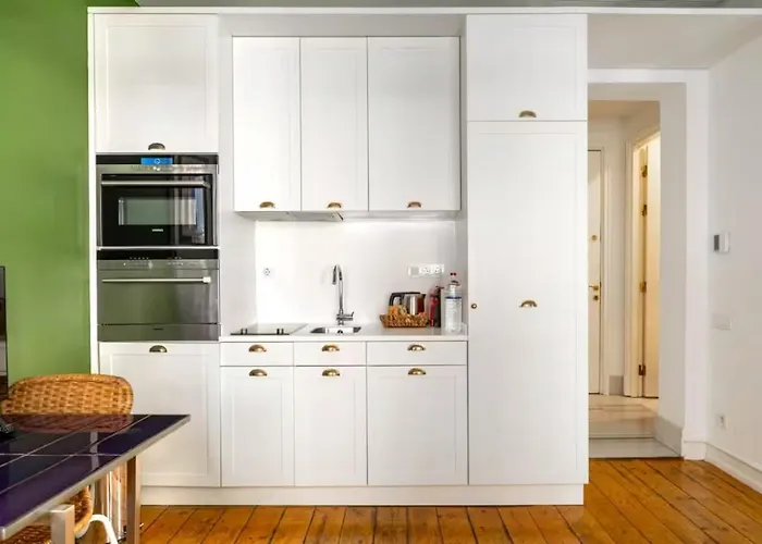 Апартаменты Cozy & Stylish 1br Retreat - Heart Of Galata! #416 *